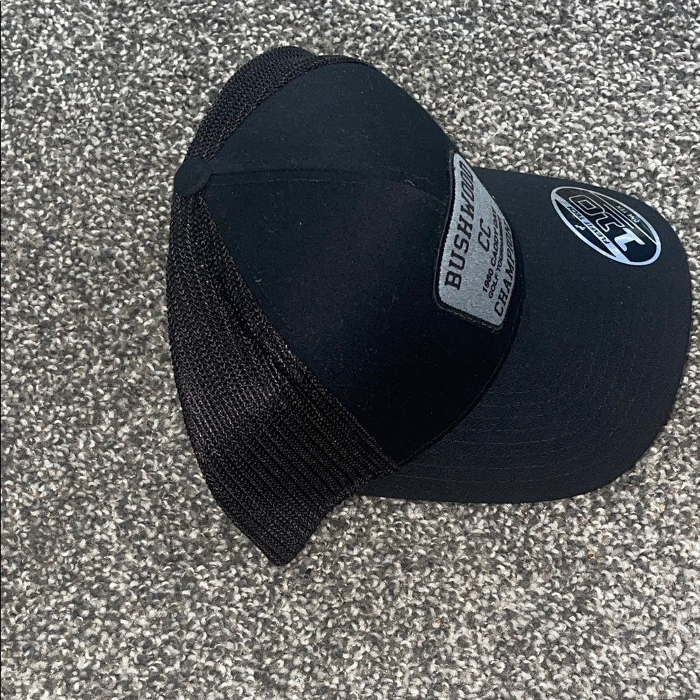 NWT’s Very Rare Caddyshack Travis Mathew Black Mesh Trucker Hat with Bushwood - Picture 4 of 7